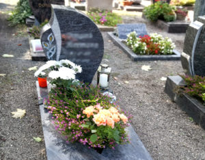 Friedhof Lochau Urnengrab